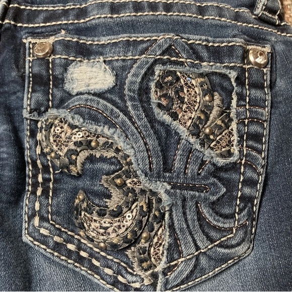 MissMe Size 26 Mid Rise Easy Boot Jeans PreOwned - Picture 4 of 5